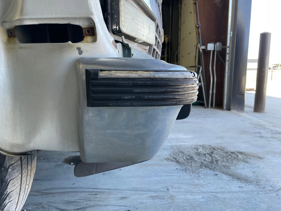 90-91 SUBURBAN 1500 Chrome Bumper Foto 3 de 4