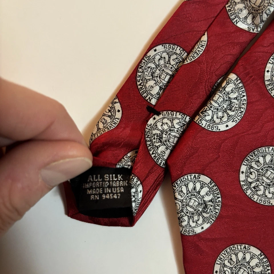 内布拉斯加大学合并左100%真丝领带 — 第 3/4 张图片