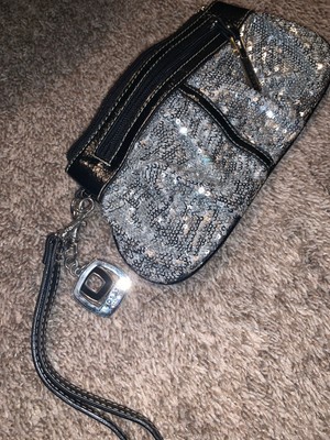 rosetti wristlet
