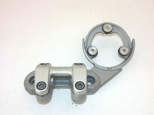15-19-DUCATI-SCRAMBLER-ICON-Upper-Tree-Yoke-BAR-CLAMPS-GAUGES-BRACKET