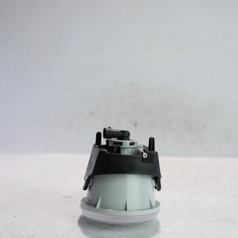 Conjunto de luces antiniebla del lado izquierdo del conductor Chrysler 300 2005-2008 mercado de accesorios Foto 4 de 4