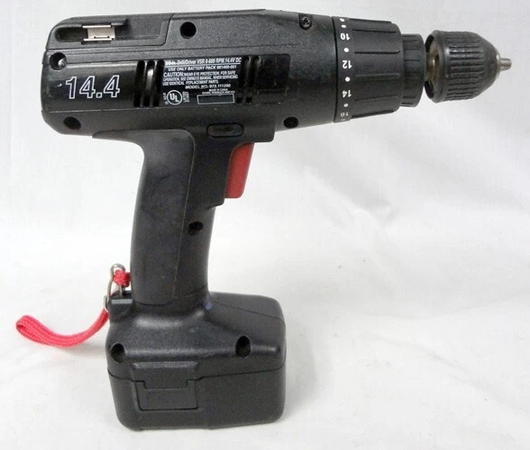 Taladro atornillador inalámbrico Craftsman 3/8" modelo 973.111290 con 2 baterías de 14,4 voltios Foto 4 de 4