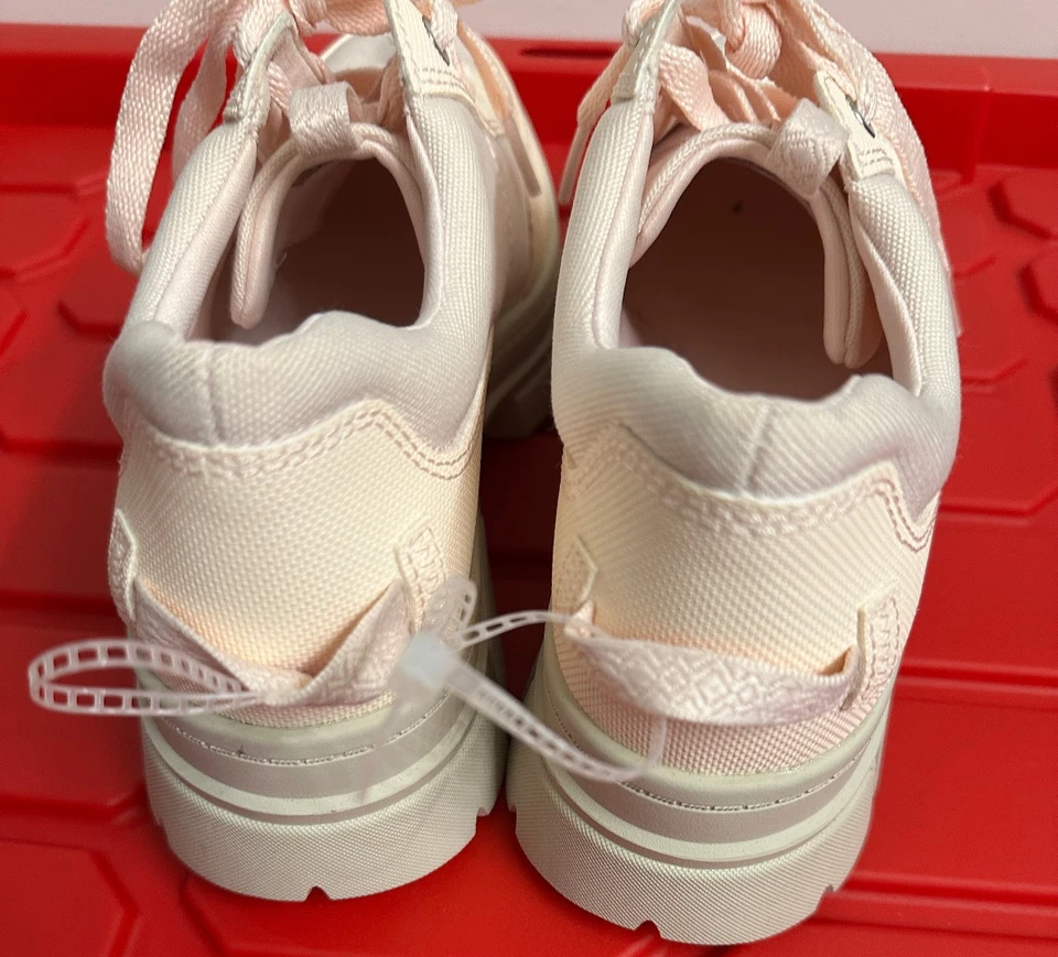 NWOT UGG Women's Ashton Hybrid Pale Pink Lace Up Chunky Shoes Size 10 - Изображение 4 из 4