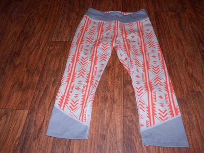 The North Face womens leggings size S small MINT cond cropped