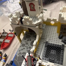 LEGO Pirates: Eldorado Fortress (6276) & LEGO Pirates: Harbor Sentry (6245) Read