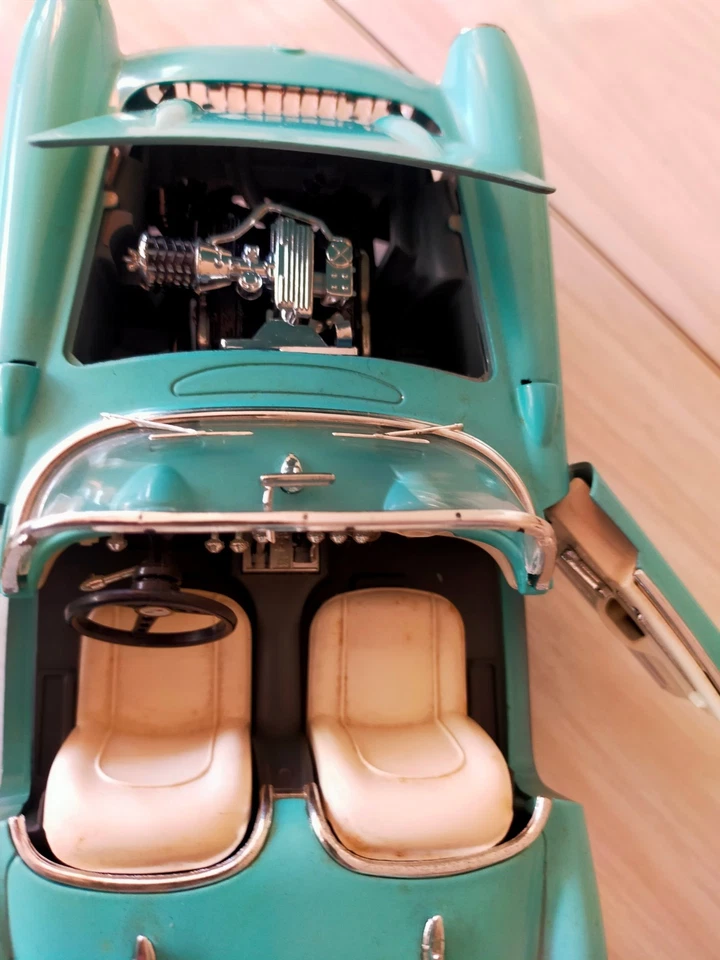 VOITURE BURAGO CHEVROLET CORVETTE 1957 SCALA 1/18 MADE ITALY - Photo 3/4