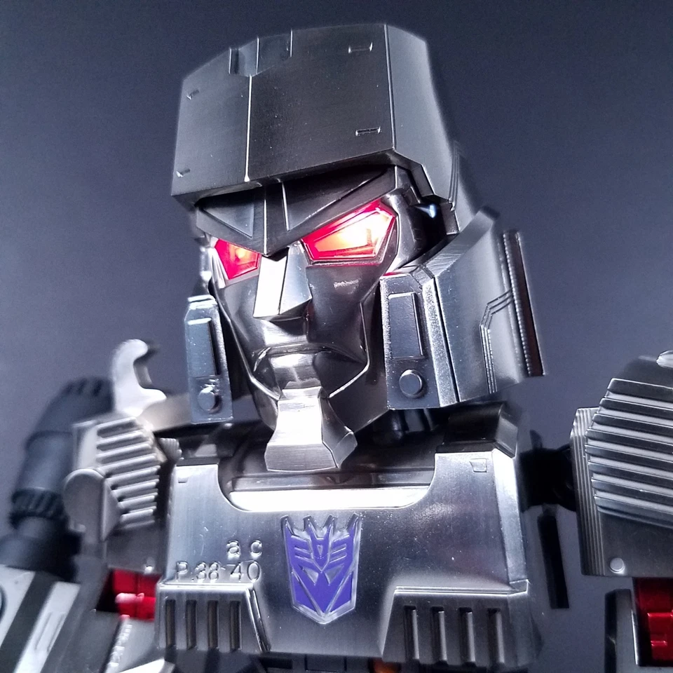 Kids Logic Transformers MN03 MEGATRON Mecha Nations LED Lights Incomplete - Image 2 of 3