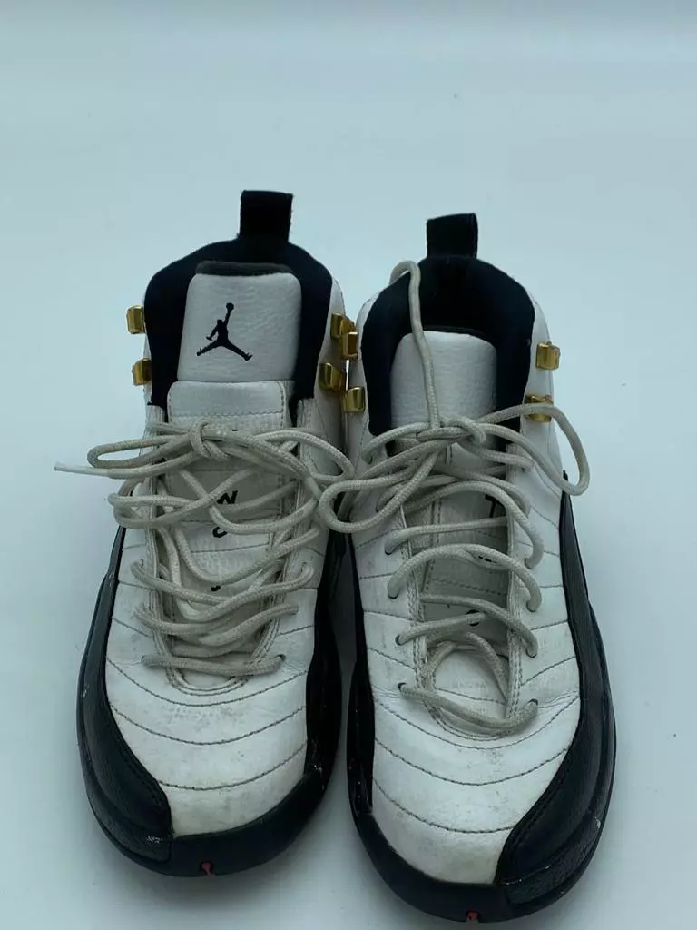 Creased store jordan 12