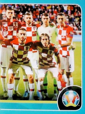 067 - CRO 3 - Line-up 2 Figure Sticker UEFA EURO 2020 Panini Preview