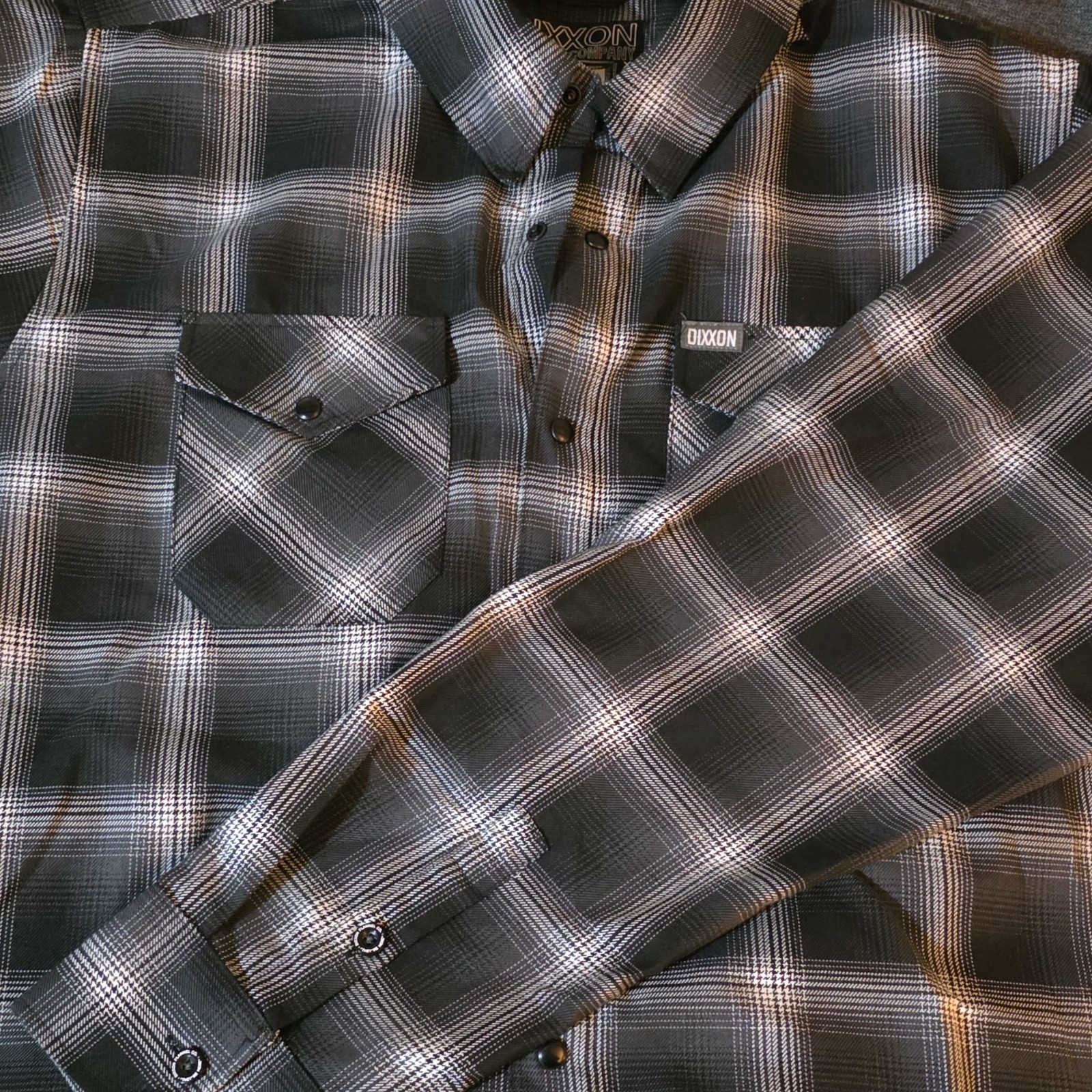 Dixxon The Static Men's XL Plaid Flannel Shirt Black Gray White Button-Up