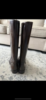 Amazing Prada Vero Cuoio pull on boots. Sized ''36