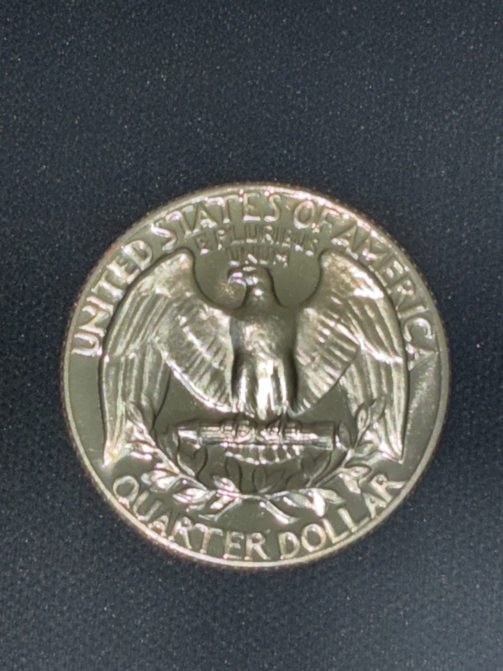 1969s Uncirculated Washington Quarter - Image 3 of 4