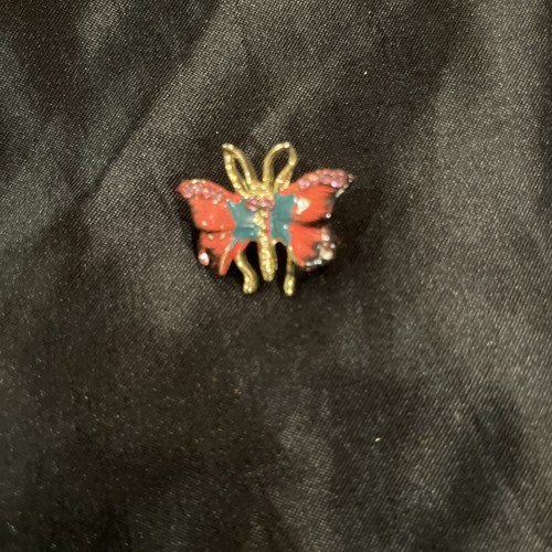 Vintage Metallic Butterfly Broach - Picture 2 of 3