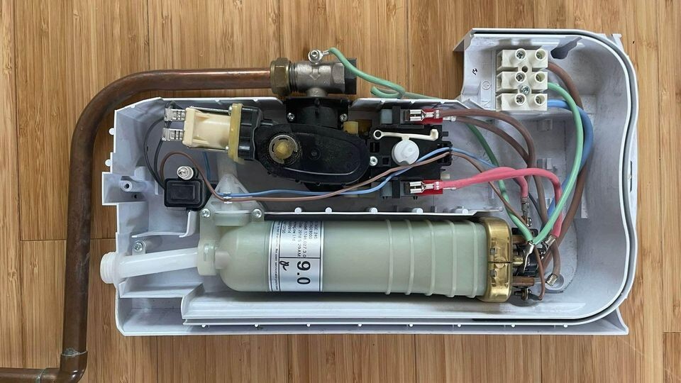 MIRA SPORT WHITE 9KW MANUAL ELECTRIC SHOWER eBay