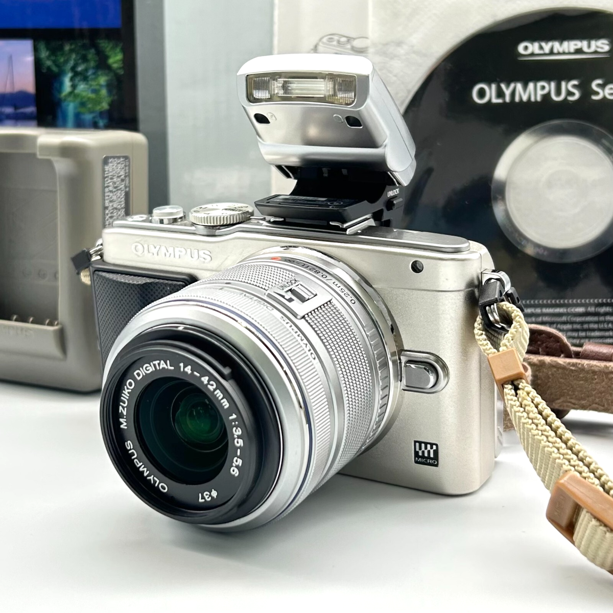 OLYMPUS PEN Lite E-PL5 14-42mm F3.5-5.6 Mirrorless Camera From