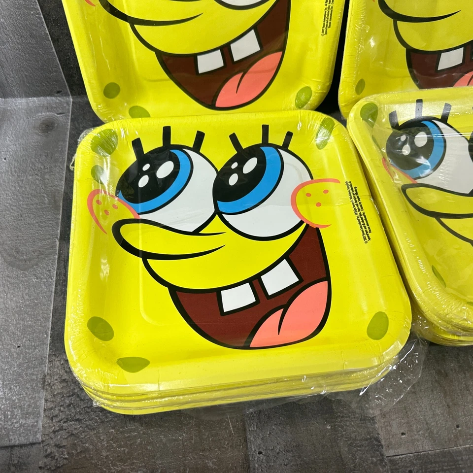 Lot of 10 SpongeBob SquarePantsSquare Paper Plates 2002 - 8 Per Pack - - Image 3 of 4