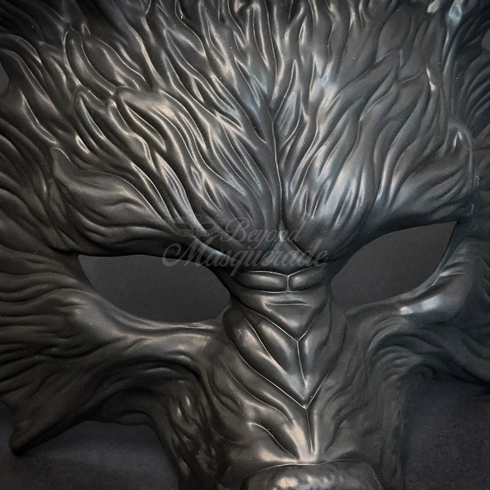 Máscara de lobo humilde, hambriento y aterrador todo negro máscara de resina unisex  Foto 3 de 4