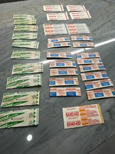 Lot Of 32 Vintage Bandaids Loose Johnson & Johnson Curad NEW 80s/90s Band-aid