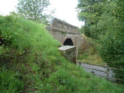 Foto A3 Brüstung auf Wildschweinbrücke Scayne's Hill um 2011