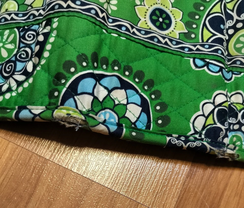 Cartera acolchada floral verde plegable Vera Bradley Foto 4 de 4