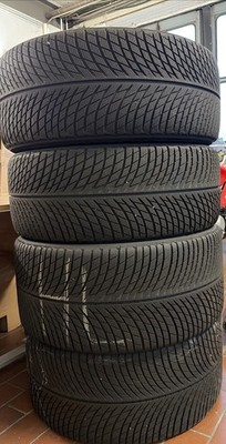 Winterreifen 285/40R22 und 325/35R22 114V Michelin Pilot Alpin SUV