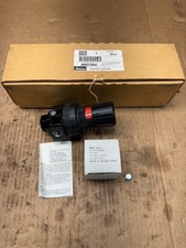 NEW IN BOX PARKER 3/8" PNEUMATIC REGULATOR 06R218AC
