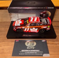 Denny Hamlin 2025 Kings Hawaiian Color Chrome Elite Track Auto NASCAR 1/24