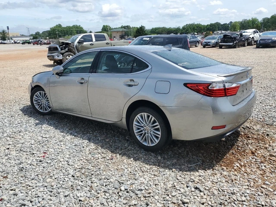(LOCAL PICKUP ONLY) Driver Left Fender Fits 13-18 LEXUS ES300H 2573779 - Imagem 4 de 4