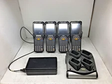 Lot of 4 Motorola Symbol MC9090-G Mobile Scanners with 4x charger POWERS ON