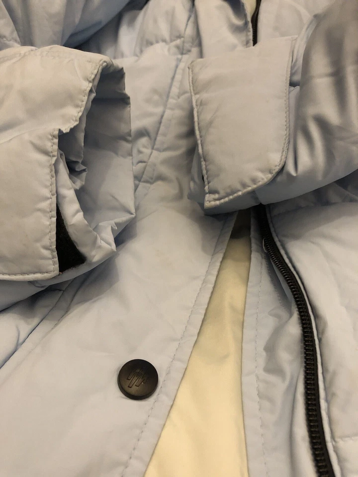 Abrigo acolchado azul claro  Foto 4 de 4