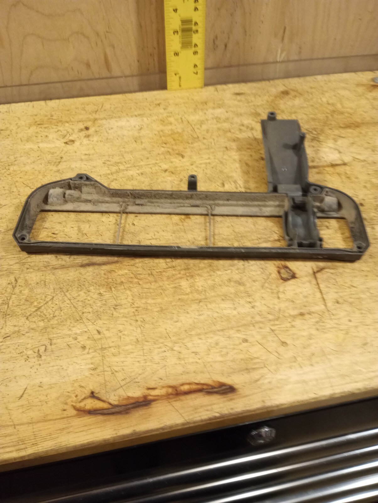 Black & Decker Air Swivel Lite Vacuum: Bottom Brush roller cover(Part Only)