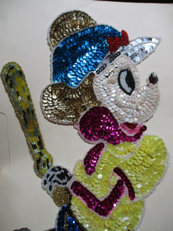 Miinnie Mouse at Bat Lentejuelas y Cuentas Coser o Pegar Apliques Grandes NUEVO Foto 2 de 4