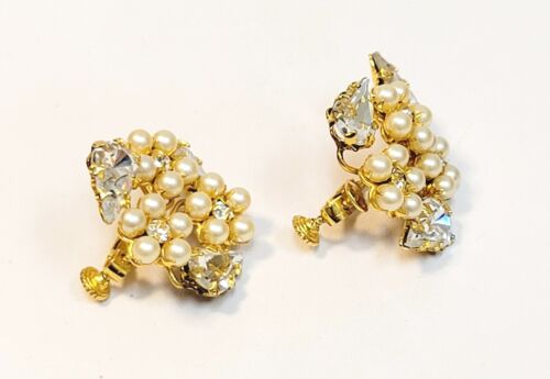 Pendientes de clip vintage Schreiner de diamantes de imitación transparentes con perlas doradas - Imagen 2 de 4