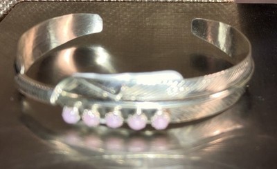 A Davis Navajo Handmade Ornate Feather Cuff with 5 Pink Conch Shell Cabochon 6-7