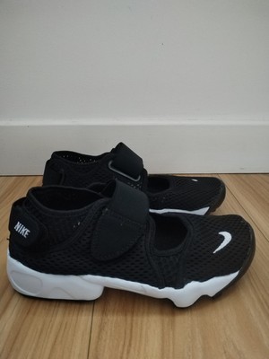 nike air rift size 4.5