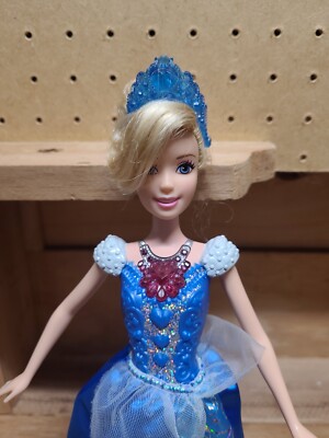 Disney Princess Cinderella Mattel Barbie Light Up 2013. Fast