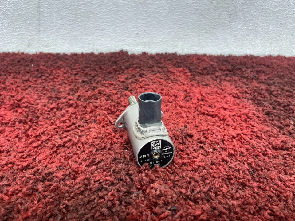 Actuador solenoide de distribución de válvula de motor BMW F01 F06 F10 F07 F15 OEM 95K Foto 2 de 4