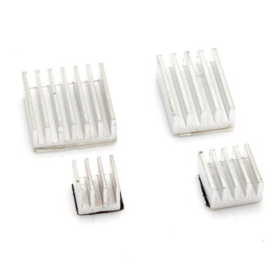BerryBase 4 teiliges Kühlkörper Set für Raspberry Pi 4, silber Heatsink Kit Pi4