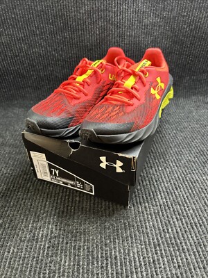  Size 7Y Under Armour UA Charged Scramjet 3 Running Shoes 3022611-600 Red Black