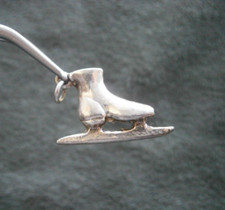 Ice Skate Skating Boot Vintage Solid Sterling Silver Charm Pendant 3.4g
