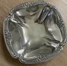 Wilton Armetale, Juan Vela  Belmont Small 9” Square Bowl Made In Mexico, Damaged