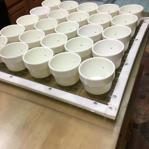 Bowl holder for 25, 16 or 9 Lixit Bowls crock dish cup pet dog cat parrot feeder - Picture 12 of 17