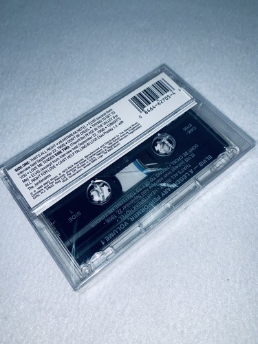 Elvis A Legendary Performer Vol 1 Cassette 1989 New Sealed Heartbreak Hotel - Picture 2 of 7