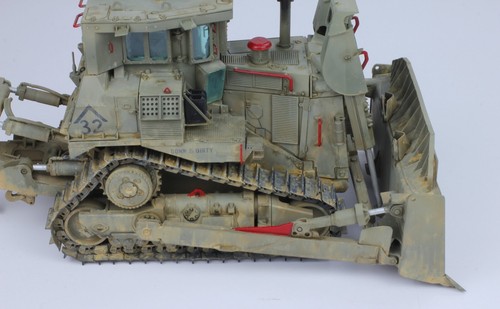 PreSale D9R Armoured Bulldozer 1:35 Pro Built Model - Picture 17 of 22
