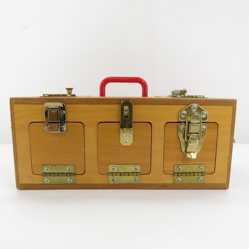 Cerradura educativa de madera y caja de pestillos juguete memoria - Imagen 6 de 9