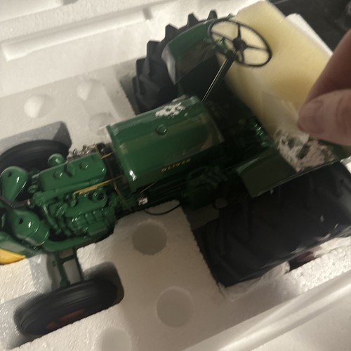 Tractor Franklin Mint Oliver Super 99 modelo de precisión escala 1/12 abierto nuevo - Imagen 7 de 20