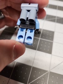 Lego DC Comics: MR. FREEZE Minifigure w/ Headgear Medium Blue from 76000