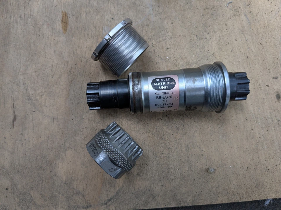 Shimano BB-ES70 Octalink Innenlager 73 118 Englisch mit Einbau+Ausbau Werkzeug - Bild 4 von 4