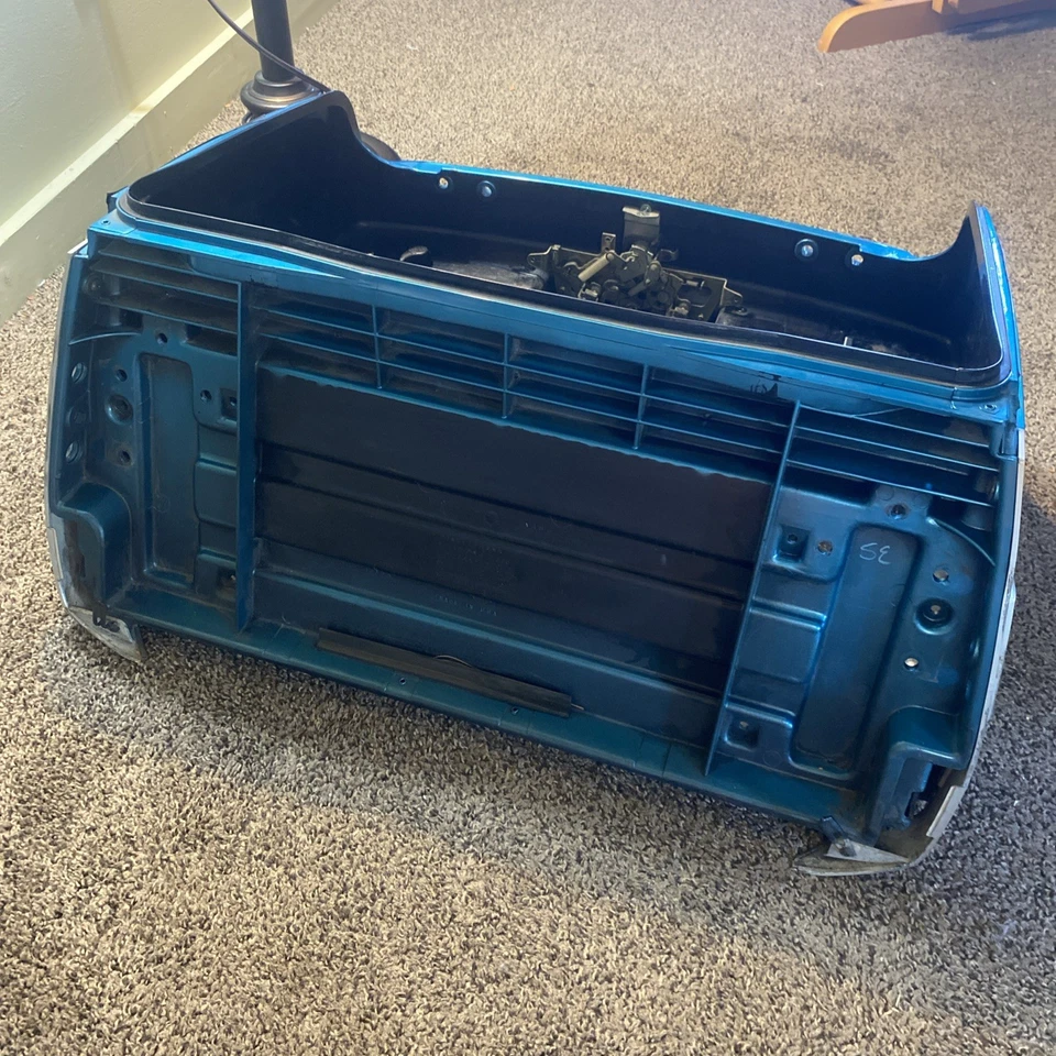 1993 年本田 Goldwing GL1500se Trunk Base 罕见金属蓝绿色原始设备制造商完好带钥匙 — 第 3/4 张图片