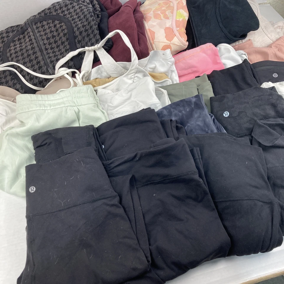 Venta al por mayor Lote de 25 Lululemon Surtidos Tops e Inferior - Grado B Foto 2 de 4